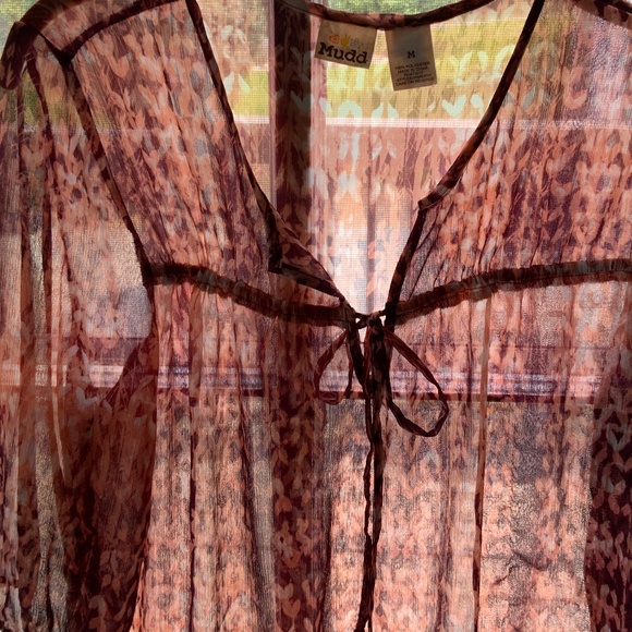Mudd Semi-Sheer Blouse (size M) - Picture 4 of 5